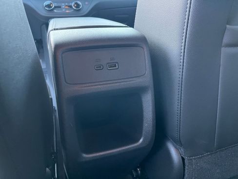 Used 2025 Buick Envista Preferred image 24