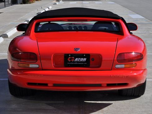 Used 1994 Dodge Viper RT/10 image 12