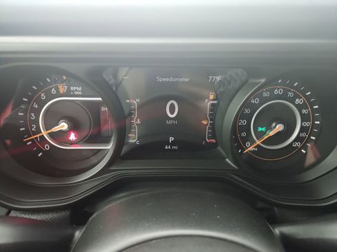 New 2025 Jeep Gladiator Sport image 23