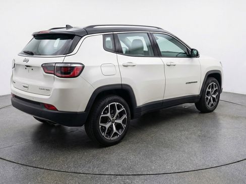 Used 2025 Jeep Compass Limited AWD/4WD image 11