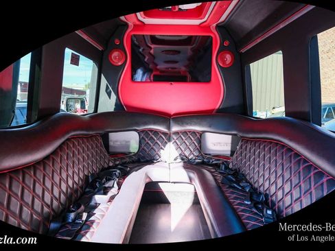 Used 2023 Mercedes-Benz Sprinter 3500 image 1