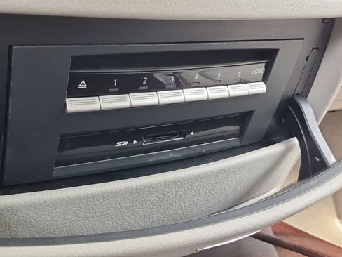 Used 2010 Mercedes-Benz S 550 image 25