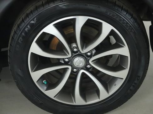 Used 2017 Nissan Juke SV image 46