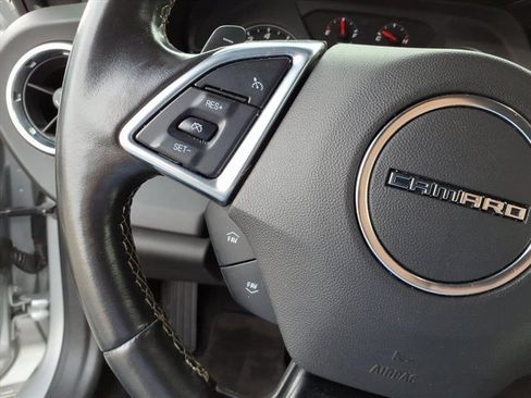 Used 2019 Chevrolet Camaro LT image 9