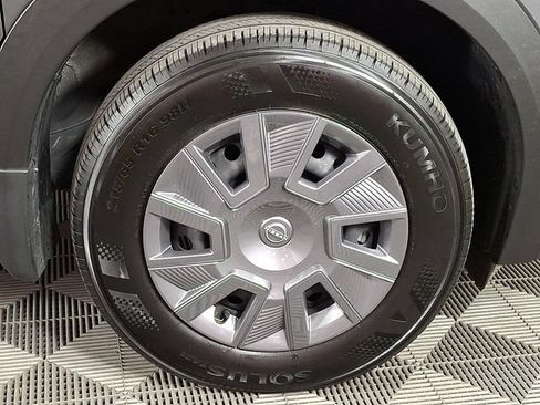 Used 2025 Nissan Kicks S FWD image 11