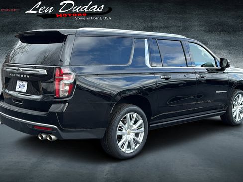 Certified 2023 Chevrolet Suburban High Country AWD/4WD image 4