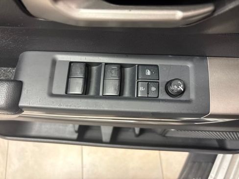 Used 2022 Toyota Tundra SR5 AWD/4WD image 21