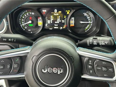 Used 2024 Jeep Wrangler High Altitude image 11