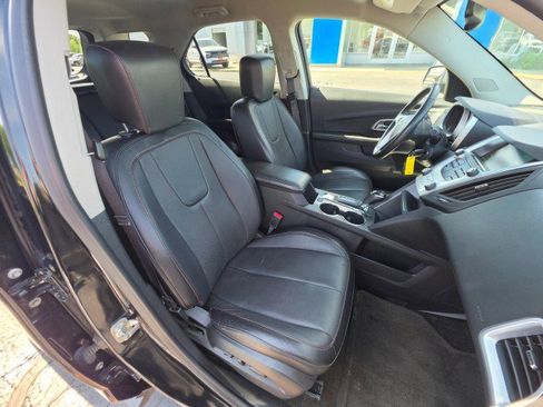 Used 2017 Chevrolet Equinox Premier w/ Enhanced Convenience Package AWD/4WD image 12
