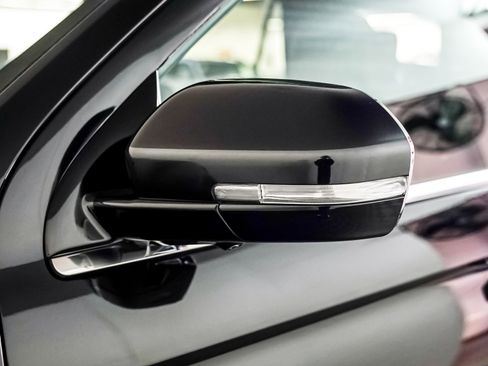 Used 2021 Ford Expedition Limited image 25