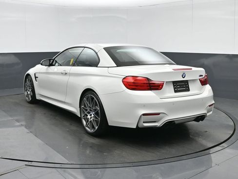Used 2017 BMW M4 Convertible image 5