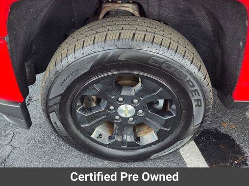 Used 2017 Chevrolet Silverado 1500 LT AWD/4WD image 9
