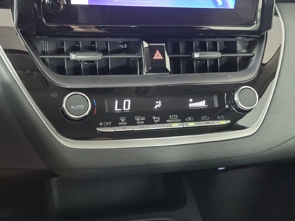 Used 2026 Toyota Corolla LE FWD image 26