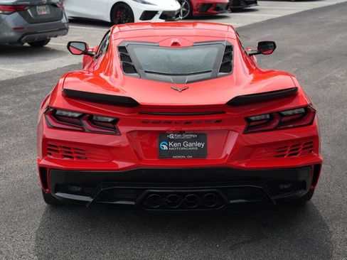 Used 2024 Chevrolet Corvette Z06 w/ Stealth Interior Trim Package RWD image 13