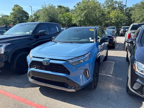 Used 2023 Toyota RAV4 XSE AWD/4WD image 1