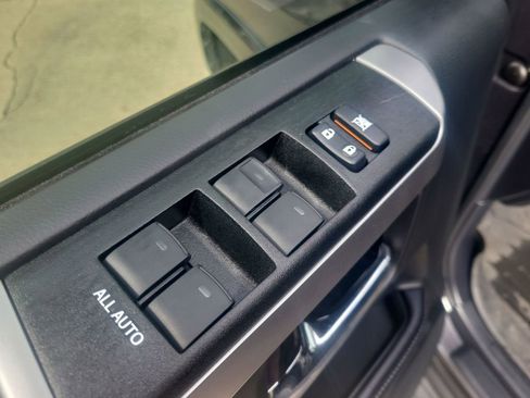 Certified 2019 Toyota 4Runner SR5 Premium image 12