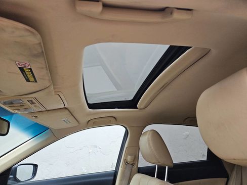 Used 2011 Honda Crosstour EX-L image 10
