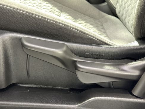 Used 2023 Chevrolet Equinox LS FWD image 15