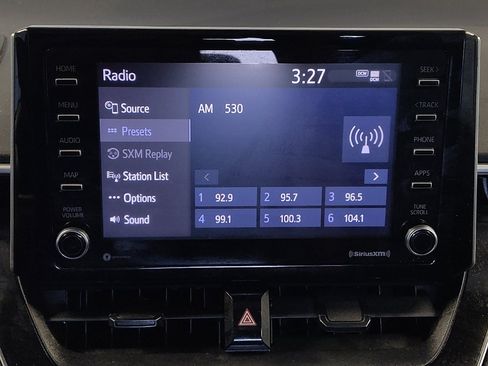 Used 2021 Toyota Corolla LE FWD image 26