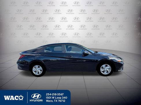 New 2026 Hyundai Elantra SE image 11