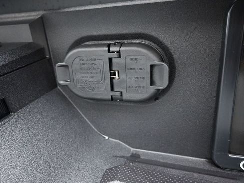 New 2026 Toyota Tundra Limited AWD/4WD image 40
