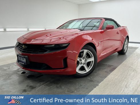 Used 2020 Chevrolet Camaro LT image 1