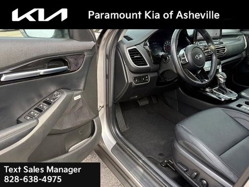 Certified 2021 Kia Seltos SX w/ SX Sunroof Package image 17