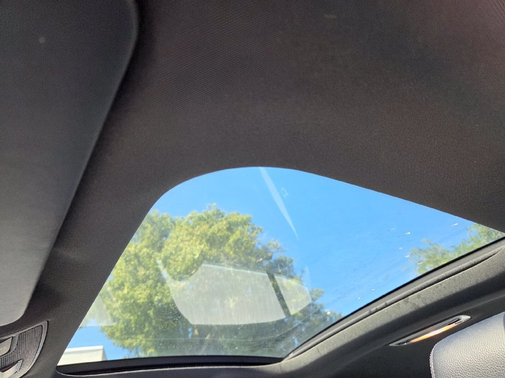Used 2018 Mercedes-Benz CLA 250 4MATIC image 5