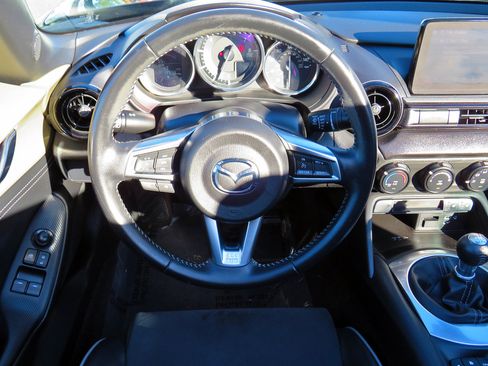 Used 2023 MAZDA MX-5 Miata Club w/ Brembo/BBS Recaro Package image 24