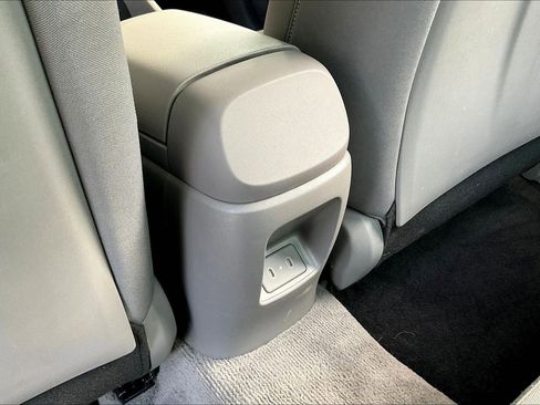 Used 2024 Hyundai Elantra SEL FWD image 10