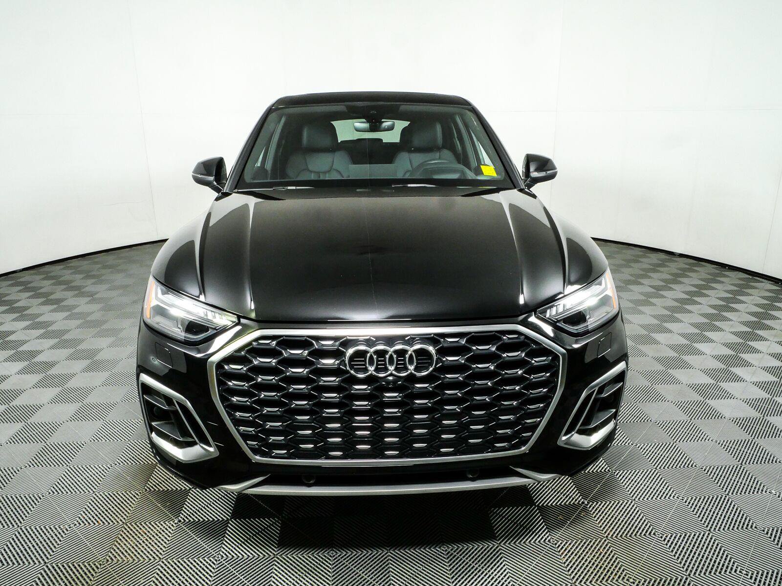 Used 2023 Audi Q5 2.0T Prestige w/ Prestige Package AWD/4WD image 28