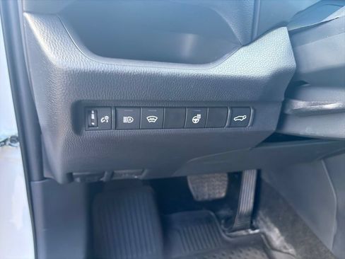 Used 2024 Toyota RAV4 XLE w/ Convenience Package AWD/4WD image 21
