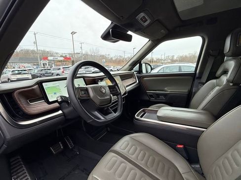 Used 2023 Rivian R1S Adventure image 10