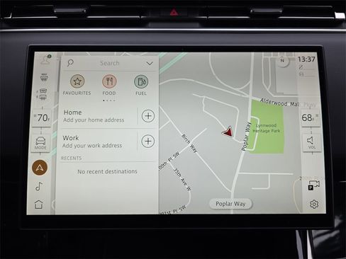 Used 2025 Land Rover Range Rover Sport SE image 25