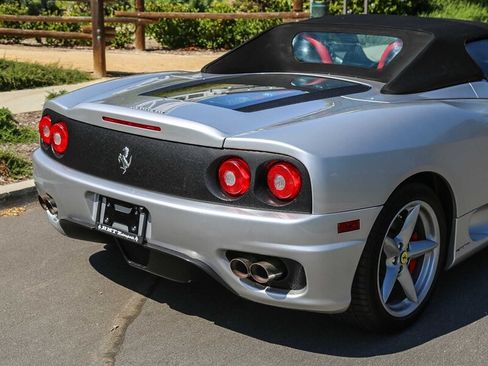 Used 2004 Ferrari 360 Spider RWD image 25