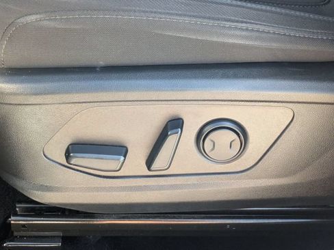 Used 2023 Hyundai Tucson SEL w/ Winter Package FWD image 16
