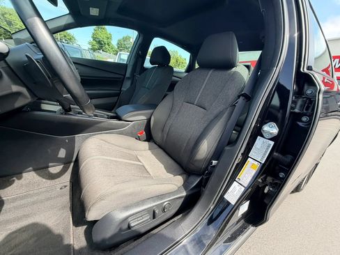 Used 2024 Honda Accord Sport image 11