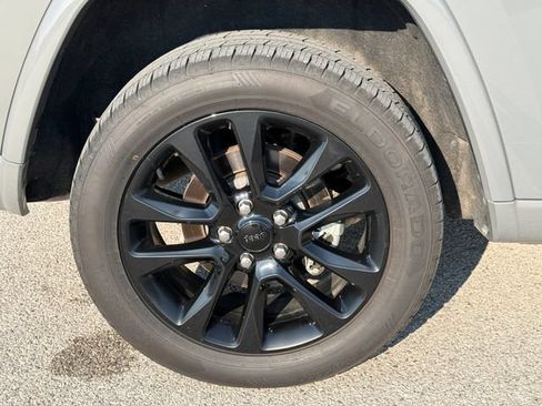 Used 2021 Jeep Grand Cherokee Laredo X AWD/4WD image 41
