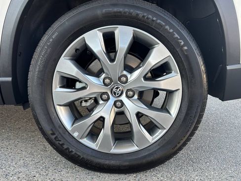 Used 2024 Toyota Grand Highlander AWD image 36