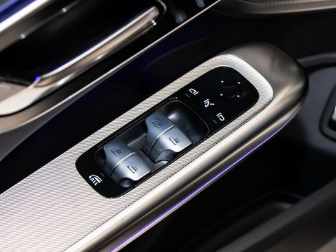 Used 2026 Mercedes-Benz CLE 300 4MATIC Cabriolet image 16