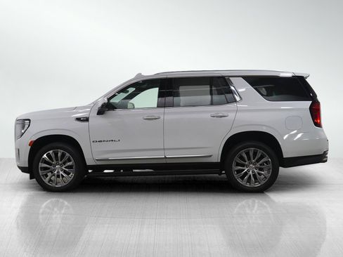 Used 2021 GMC Yukon Denali w/ Denali Premium Package image 2