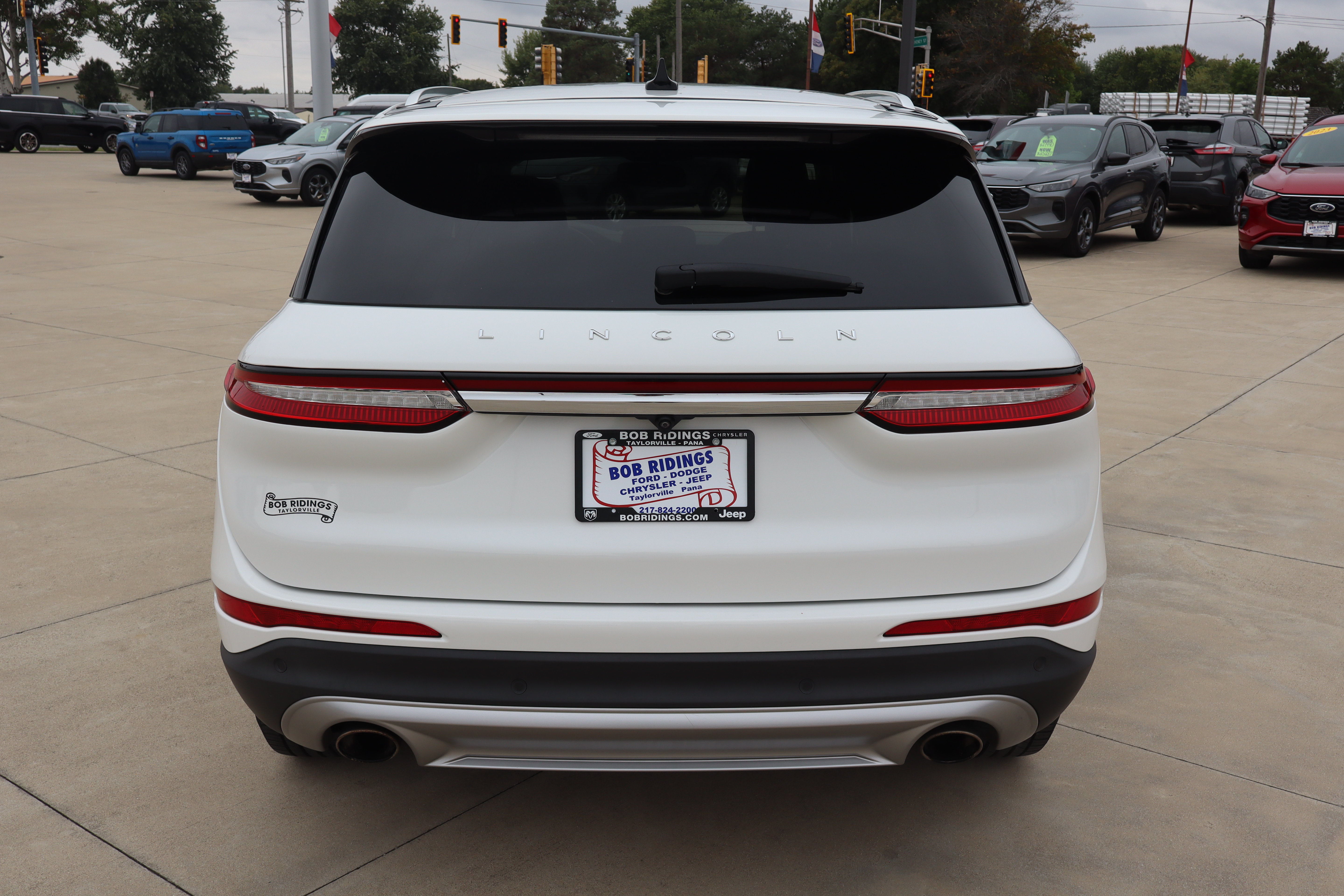 Used 2022 Lincoln Corsair FWD w/ Equipment Group 101A image 6