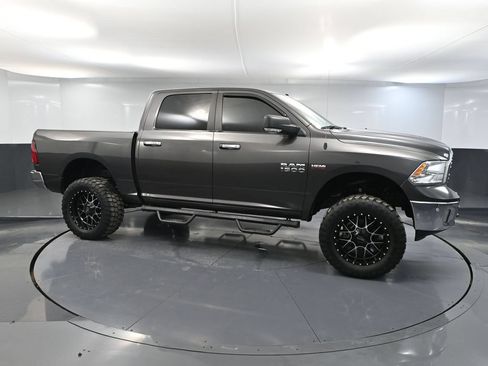 Used 2017 RAM 1500 Big Horn AWD/4WD image 4