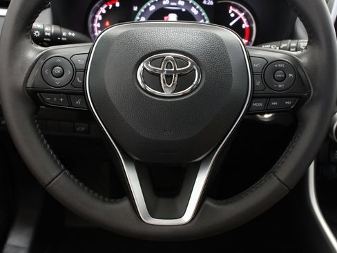 Used 2025 Toyota RAV4 XLE Premium FWD image 24