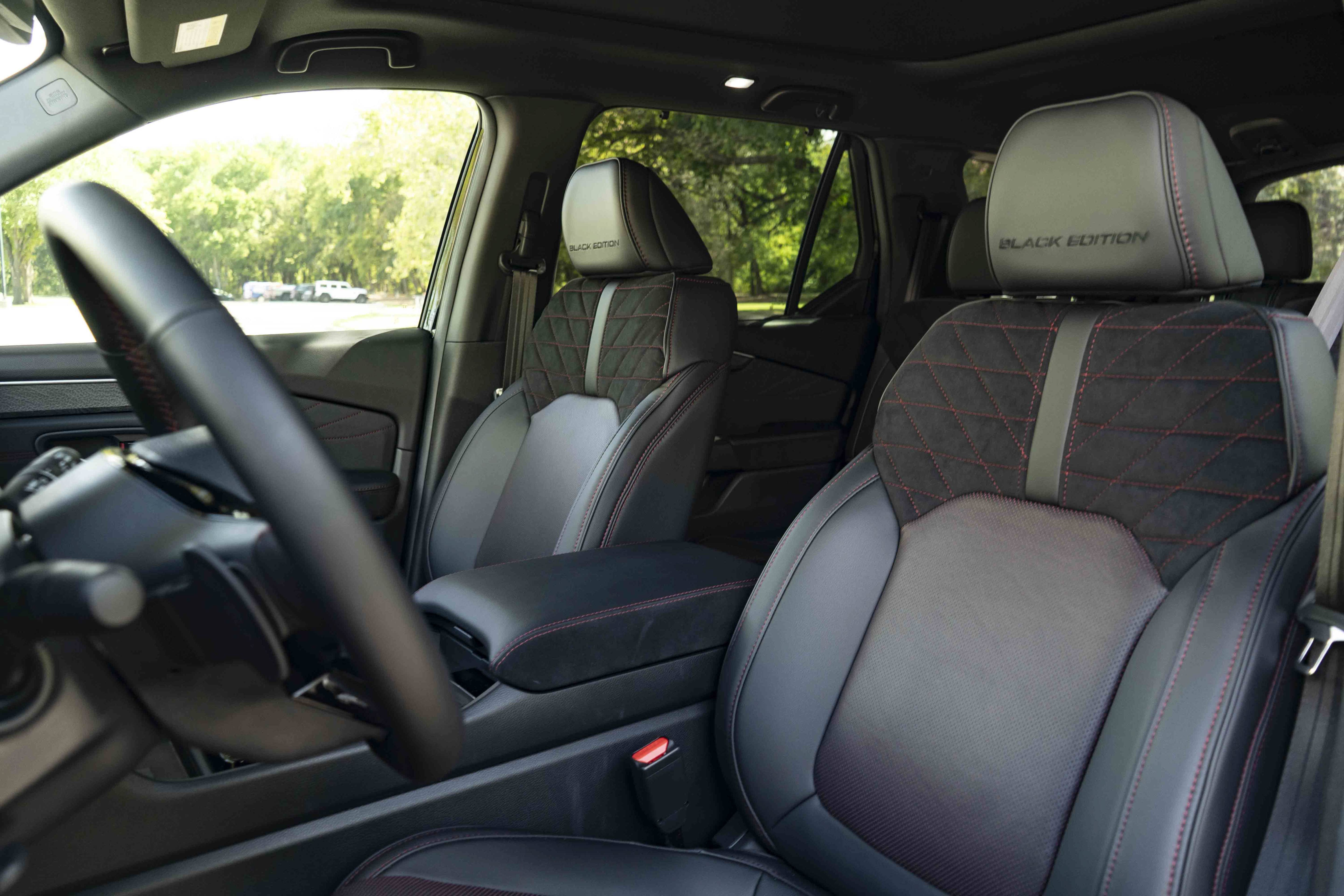 Used 2026 Honda Pilot Black Edition image 17