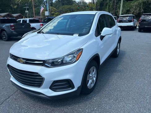Used 2019 Chevrolet Trax LS FWD image 5