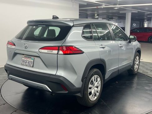 Used 2023 Toyota Corolla Cross L image 4