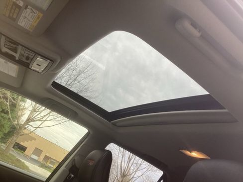 Used 2023 Toyota 4Runner TRD Off-Road Premium w/ Off Road Premium Plus Package image 4