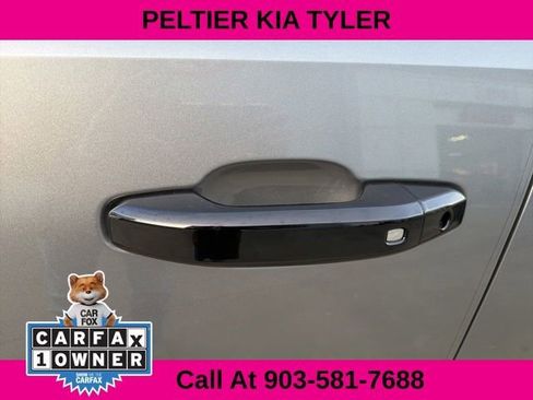 Used 2025 Chevrolet Colorado ZR2 w/ Technology Package image 8