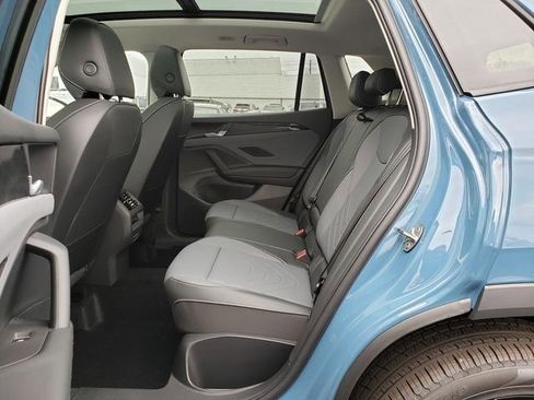 New 2026 Volkswagen Tiguan SE AWD/4WD image 8